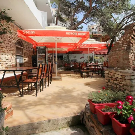 Kapllani Hotel
