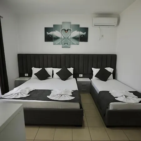 Kapllani Hotel 3*