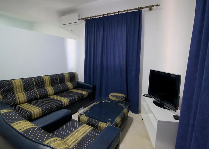 Hotel Kapllani 3*